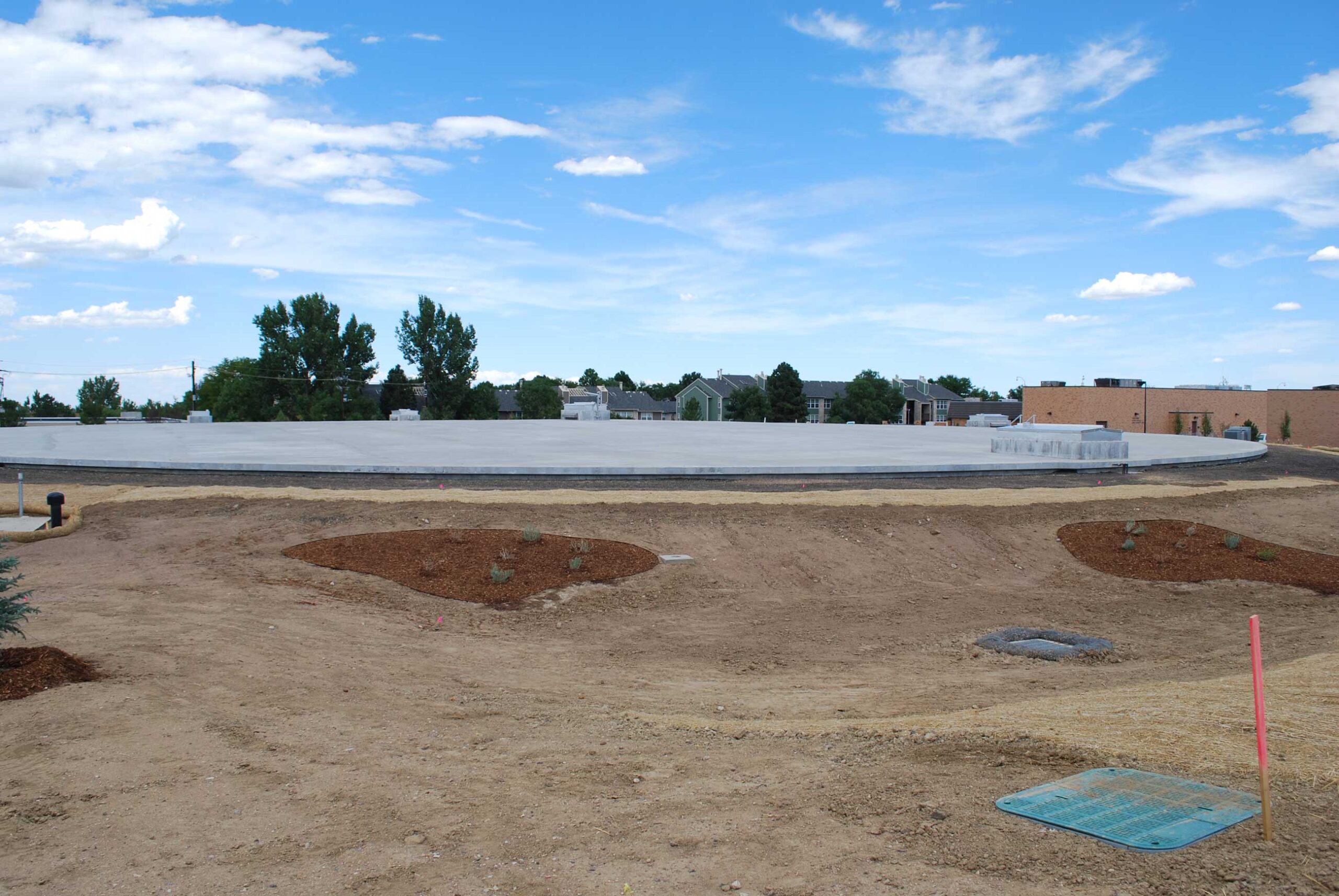 Contractor, Pyramid Constructors, placed material in one continuous pour.