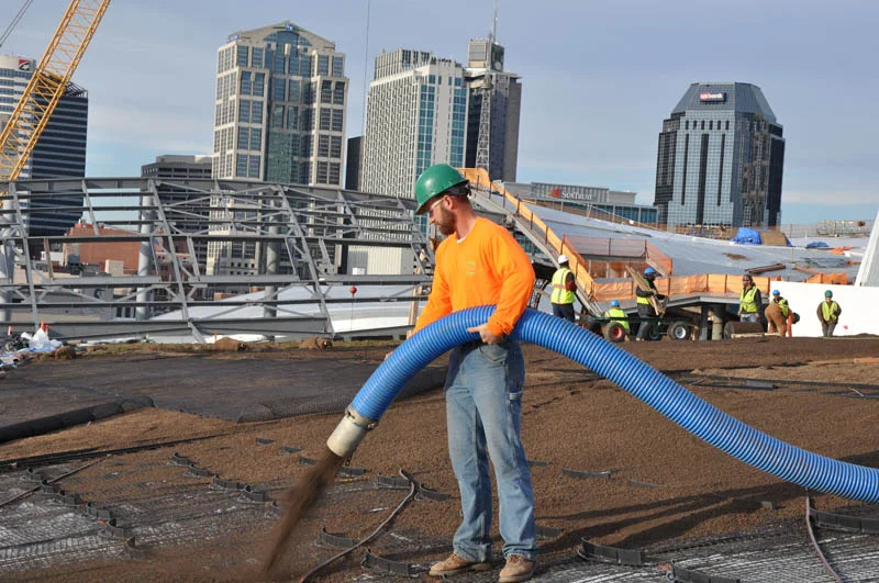 Contractor, Pyramid Constructors, placed material in one continuous pour.